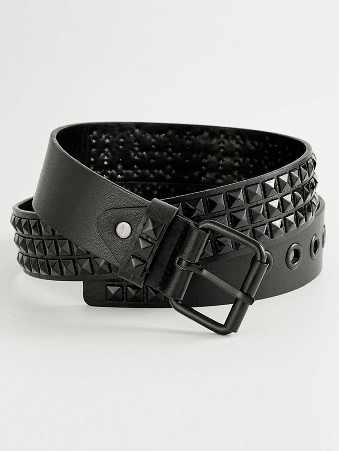 Pyramid Studded Belt Black