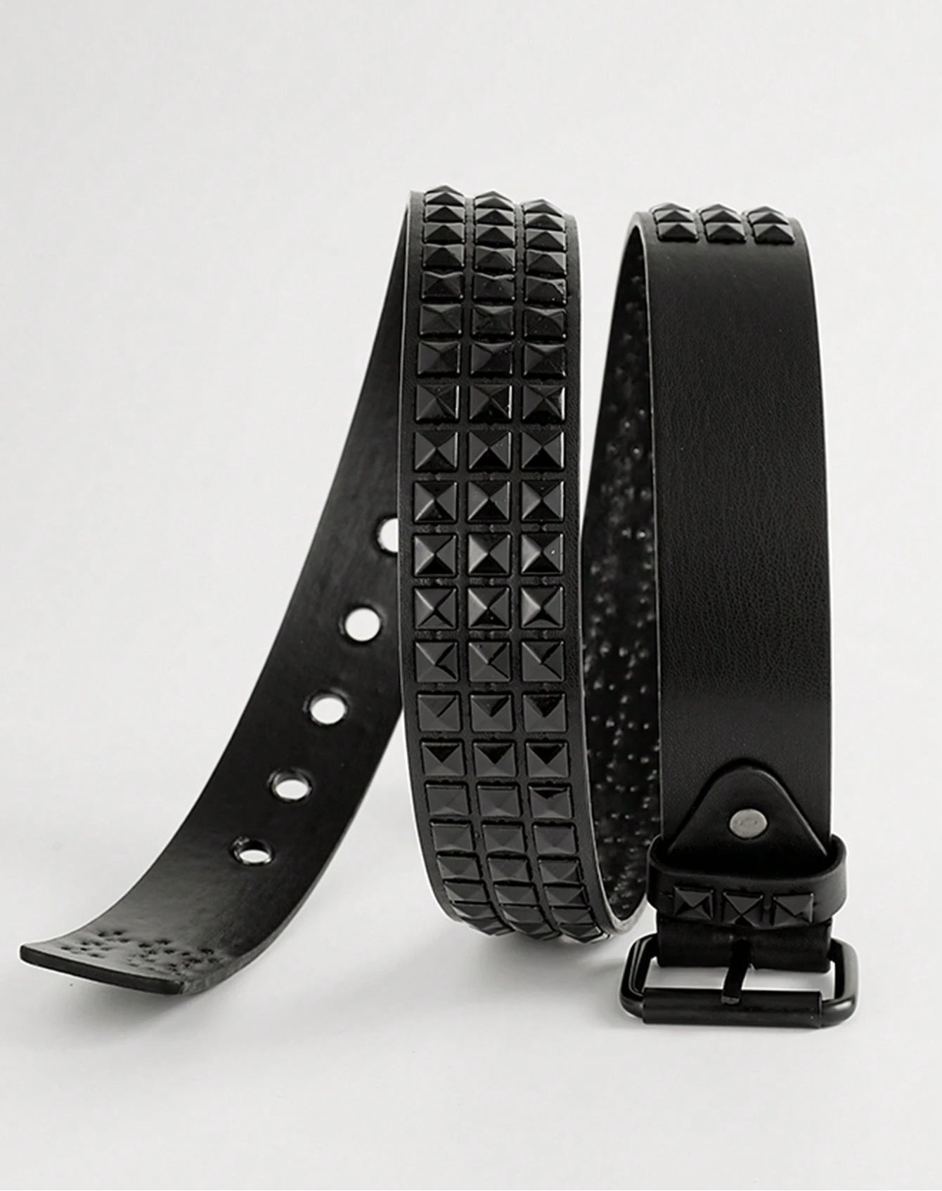 Pyramid Studded Belt Black
