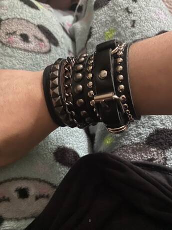 2pcs Punk Cuff Bracelet Retro Rock Wristband