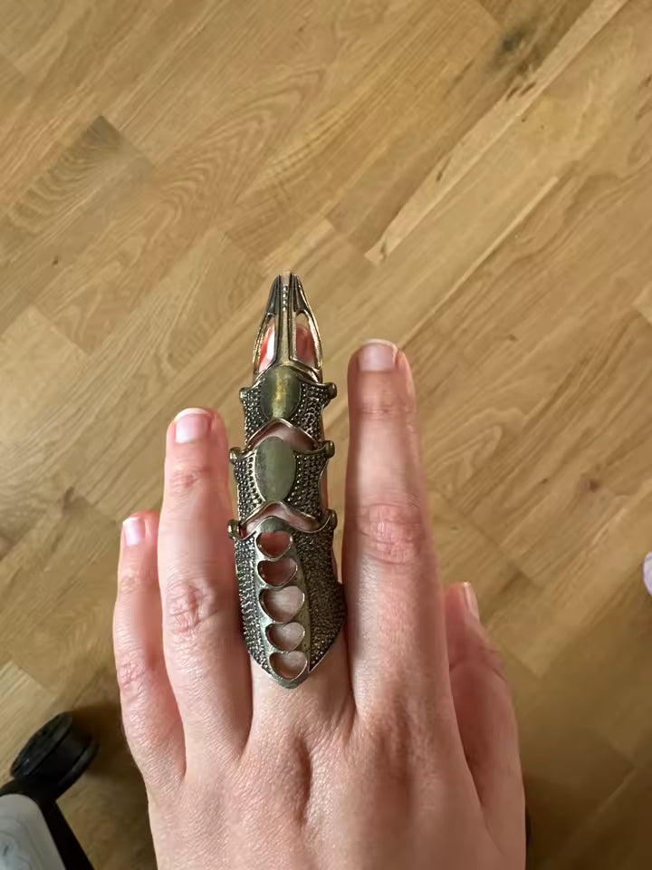 Gauntlet Gothic Ring Armor