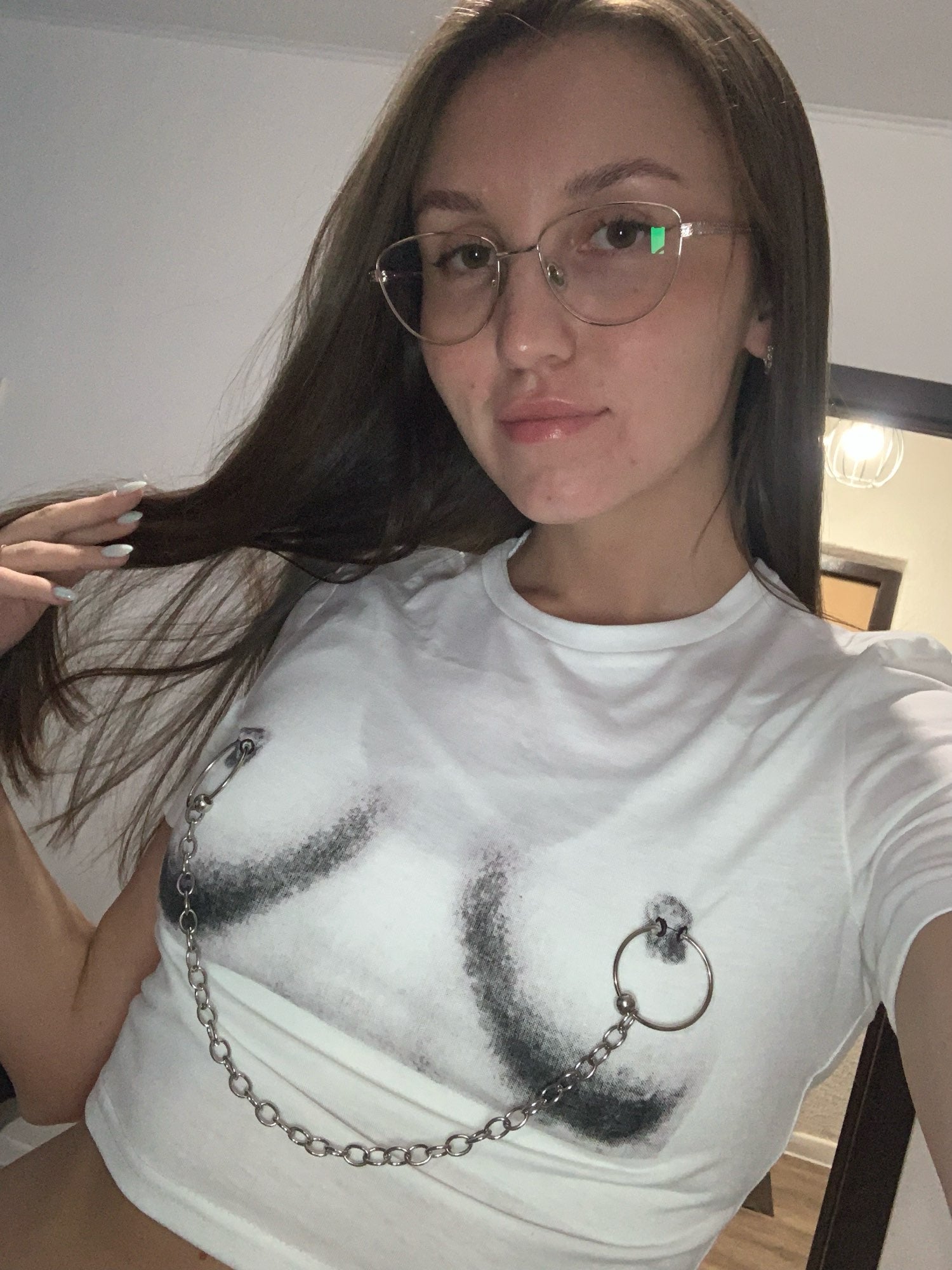 Pierced Chain Cropped Tee