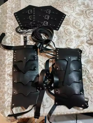 Gauntlet Leather Bracer