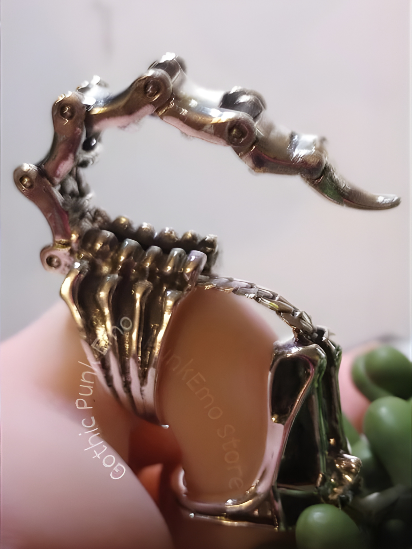 Adjustable Aluminum Scorpion Ring