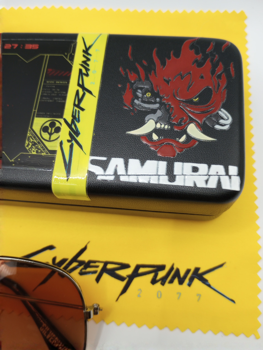Johnny Silverhand Sunglasses with Case: Cyberpunk 2077