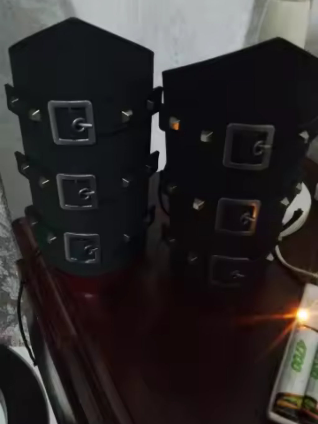 Gauntlet Leather Bracer