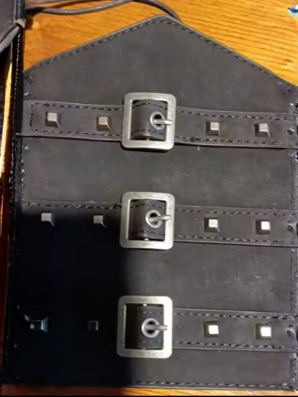 Gauntlet Leather Bracer