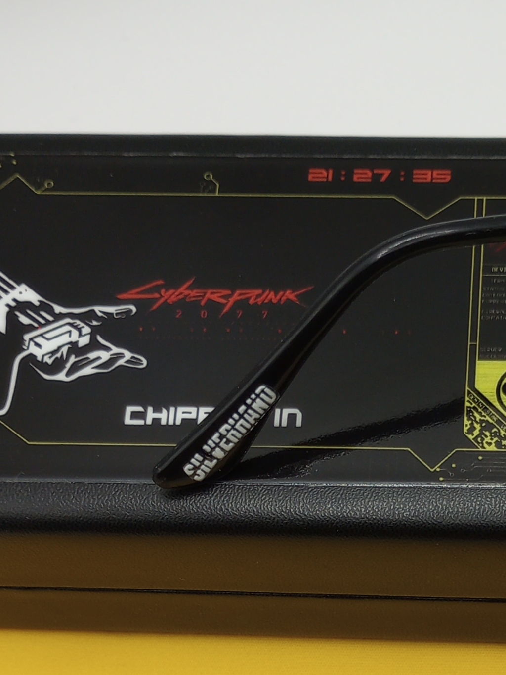 Johnny Silverhand Sunglasses with Case: Cyberpunk 2077