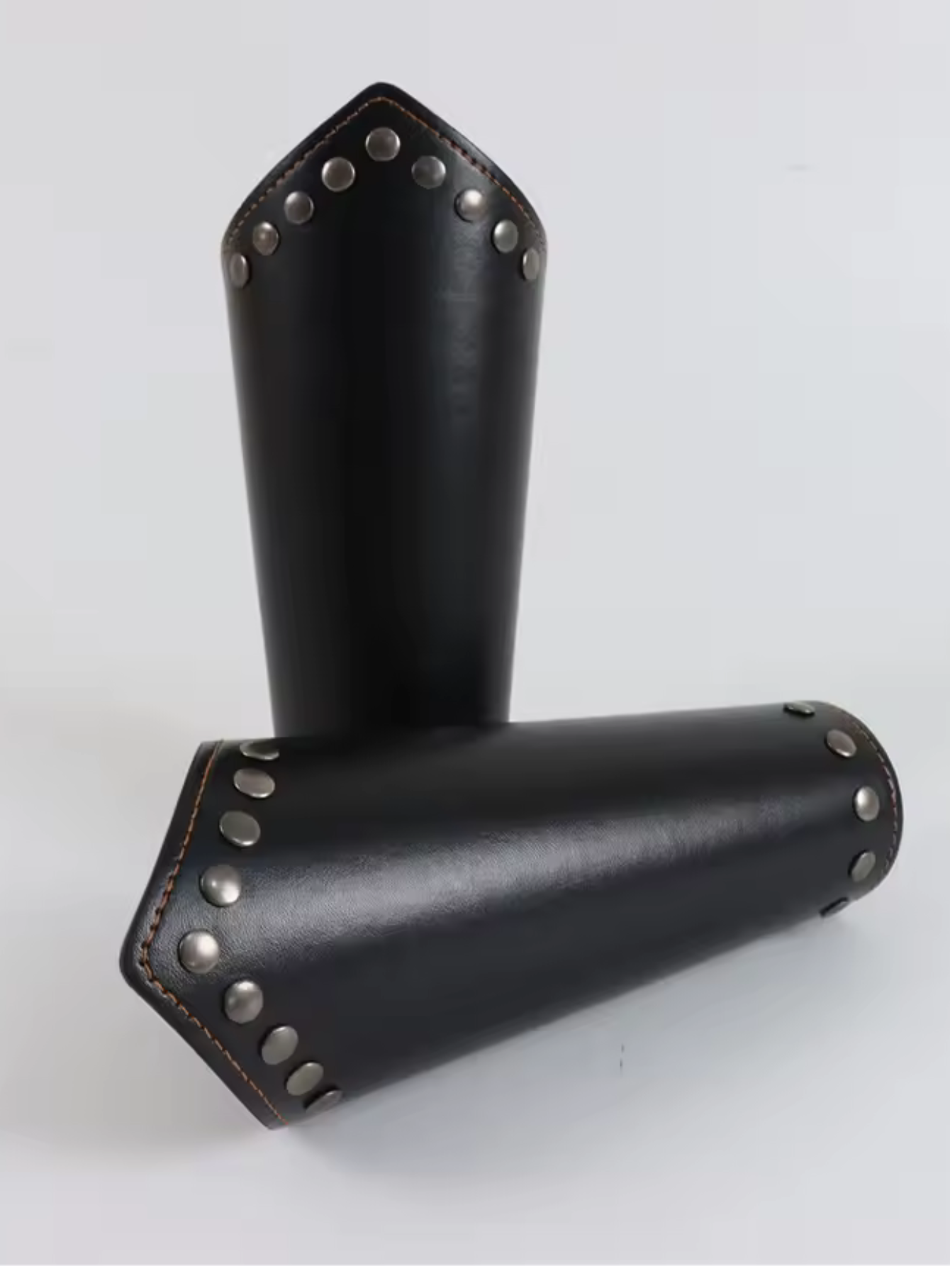 Gauntlet Leather Bracer