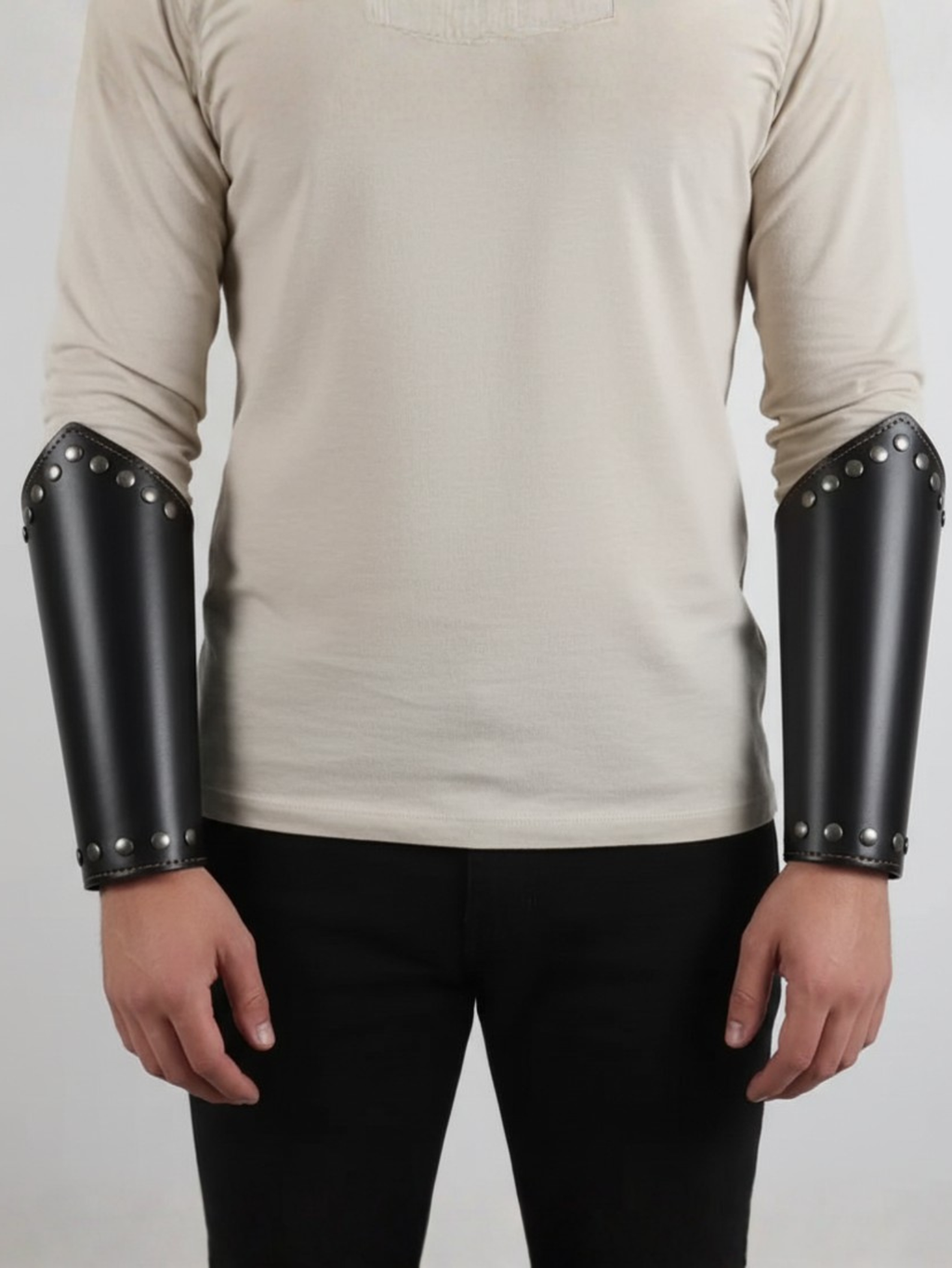 Gauntlet Leather Bracer