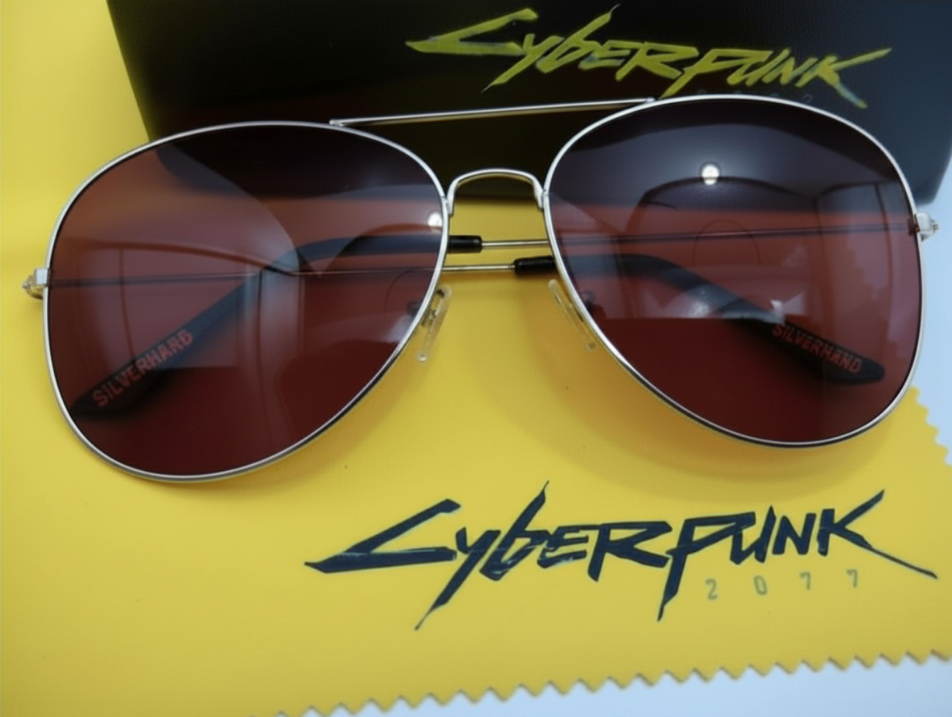 Johnny Silverhand Sunglasses with Case: Cyberpunk 2077