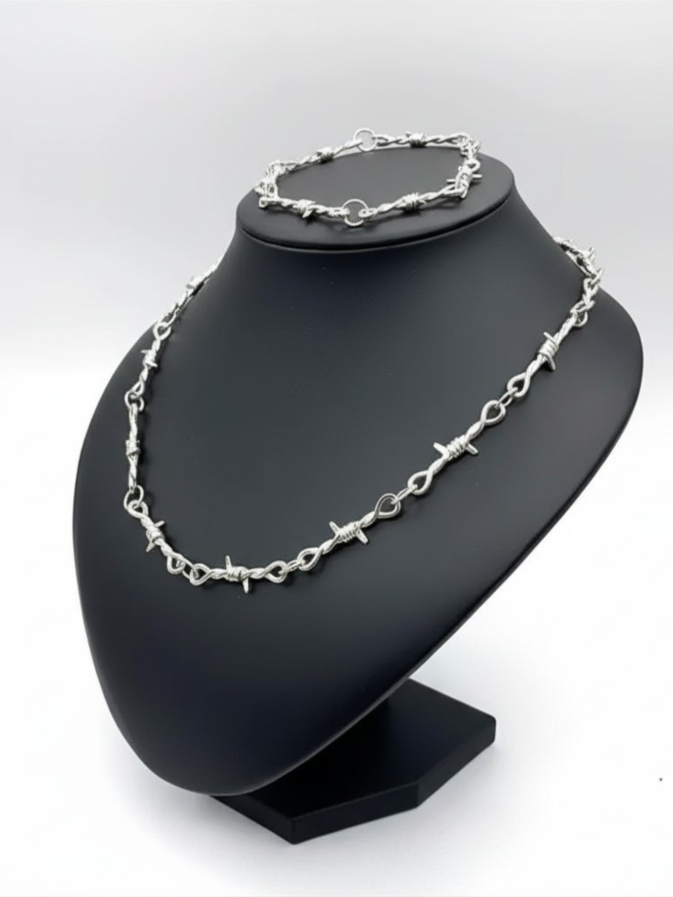 Barbed Wire Chain Necklace Set