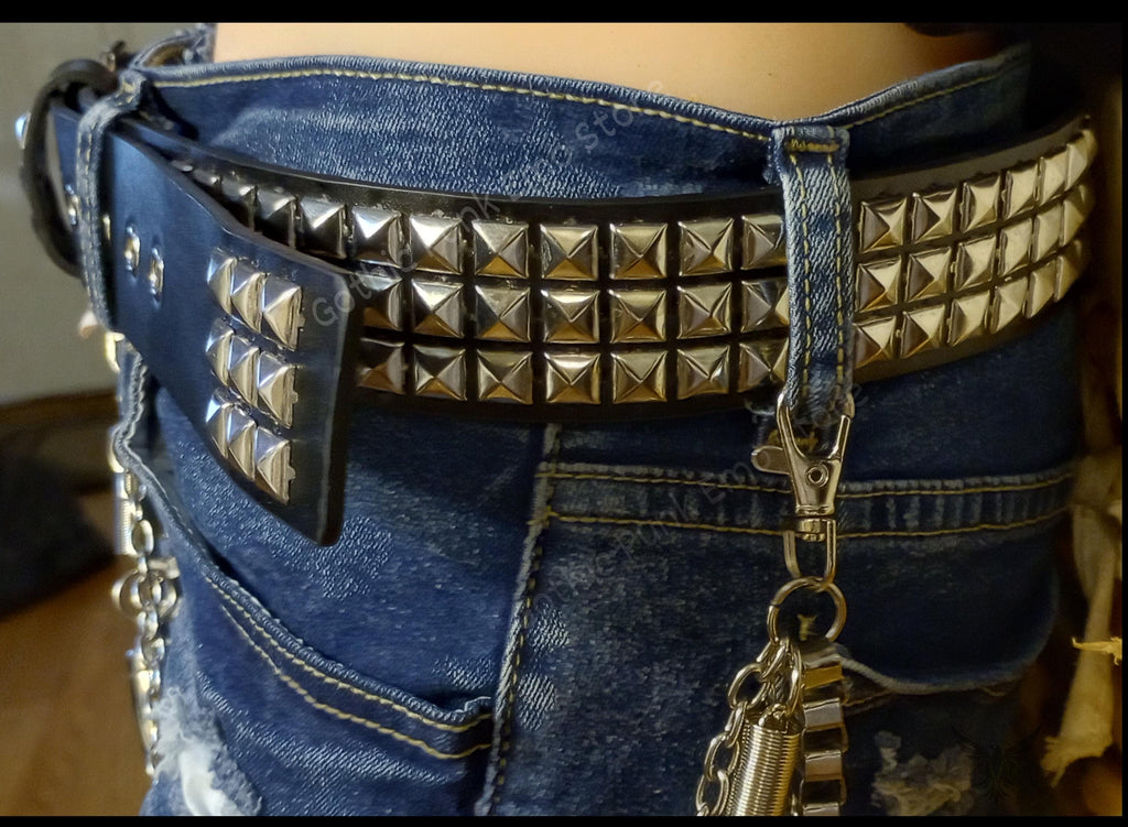 Pyramid Studded Belt