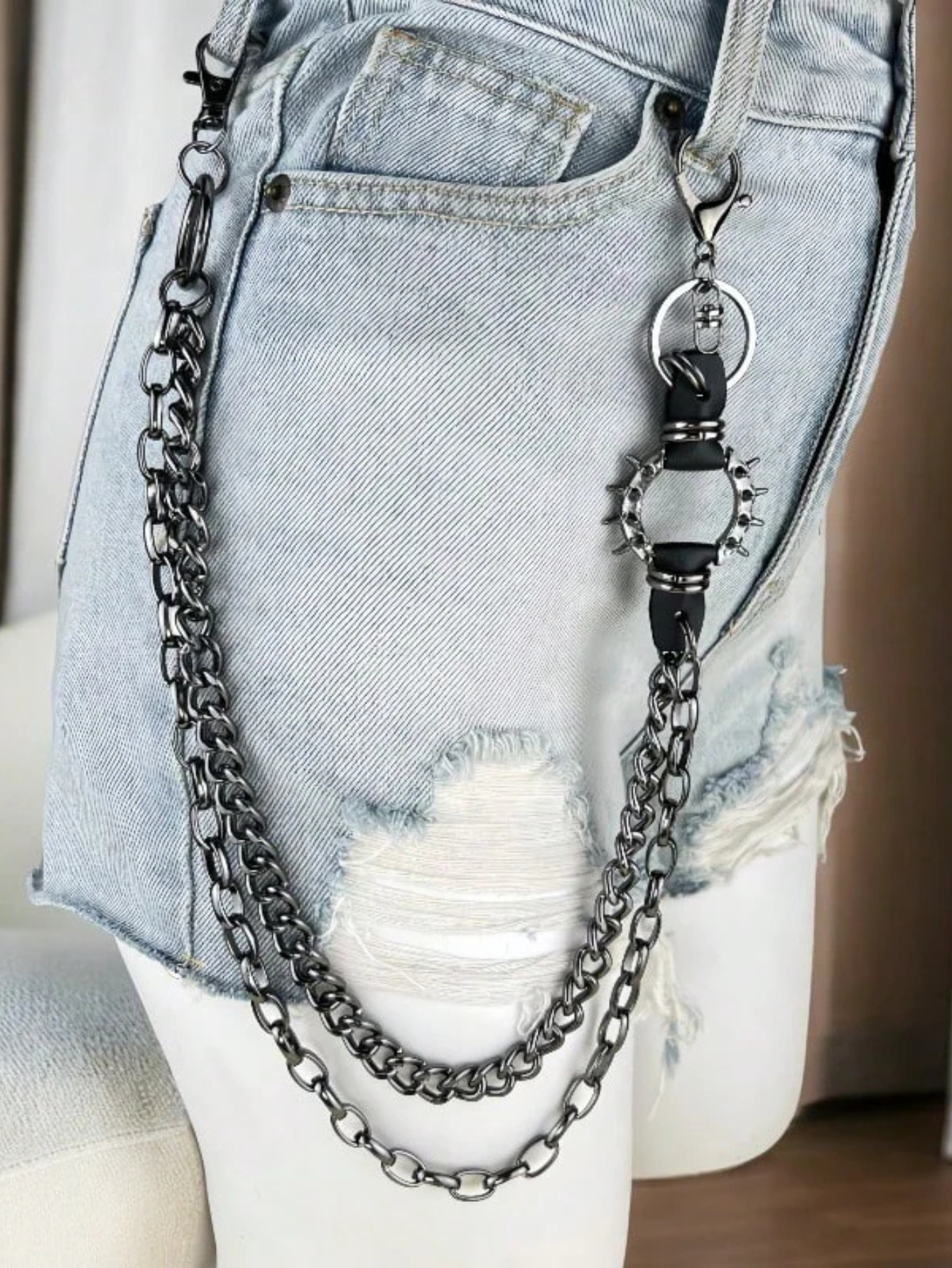 Spiked O Ring Pants Chain