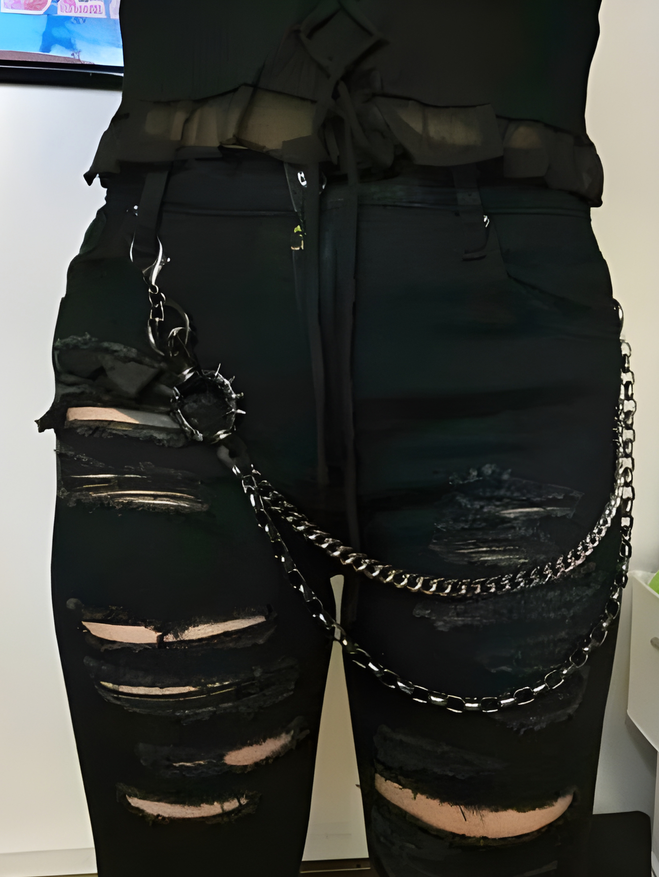 Spiked O Ring Pants Chain
