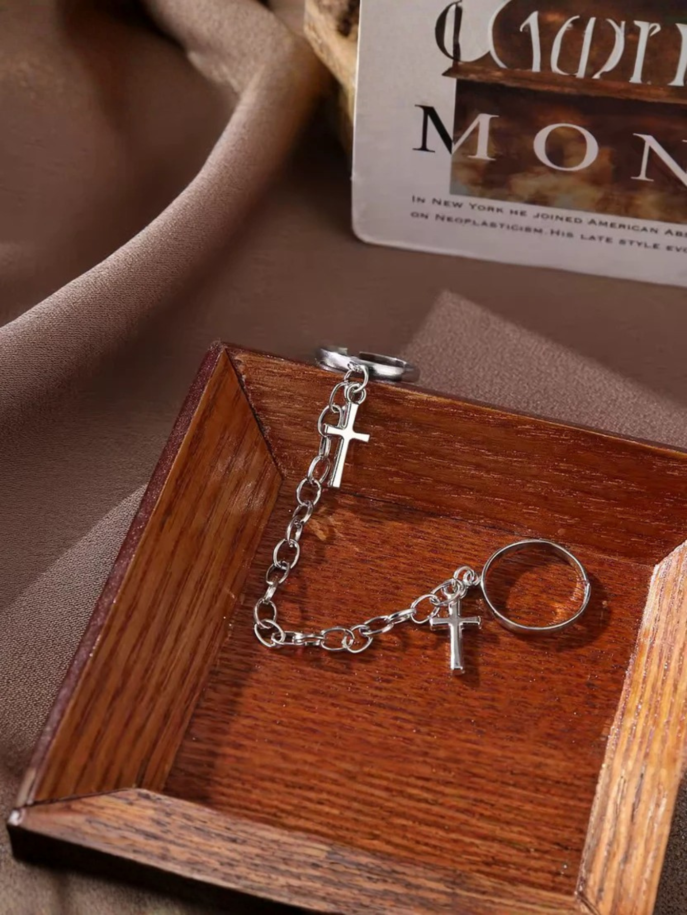 Cross Chain Ring